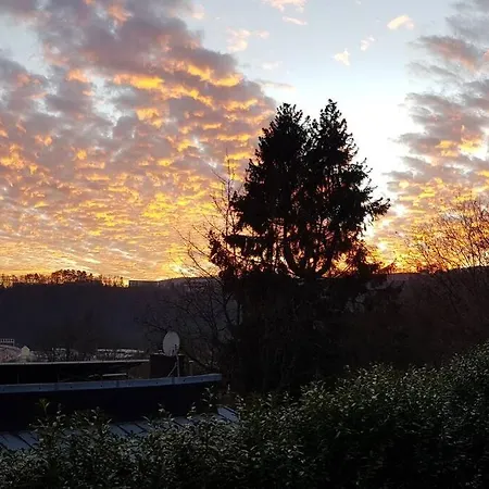 120qm Noble, Uni Enc Beside, 5min To Mainstation Or Autobahn, 50m To Busstop * Зиген