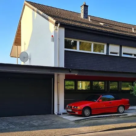 120qm Noble, Uni Enc Beside, 5min To Mainstation Or Autobahn, 50m To Busstop Зиген