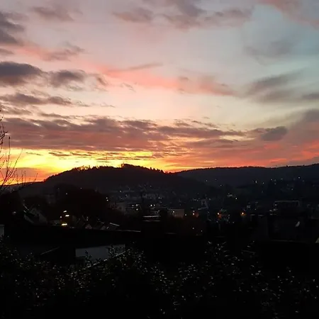 120qm Noble, Uni Enc Beside, 5min To Mainstation Or Autobahn, 50m To Busstop *