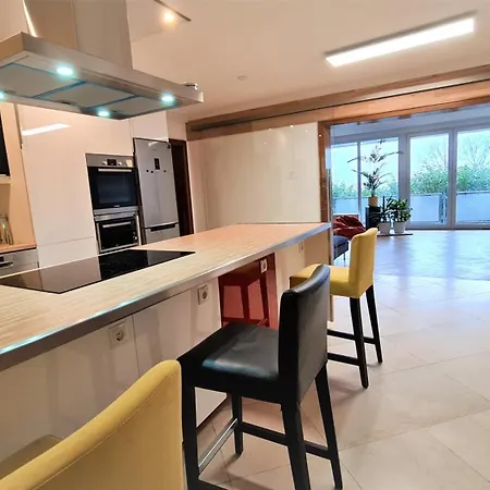 2,5 Zi 100 Qm, Ggue Uni Enc - Hubi Apartment